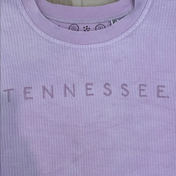 Pressbox Tennessee Lavender Ribbed Short Sleeve Sweatshirt Size L - Picture 3 of 4